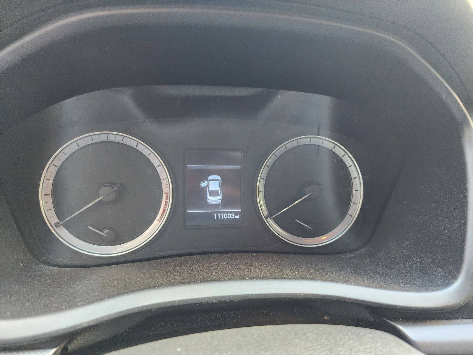2018 HYUNDAI SONATA — 111003 Miles — Lot 23626 — Al Quoz - Marhaba Auctions Used Cars - Image 11