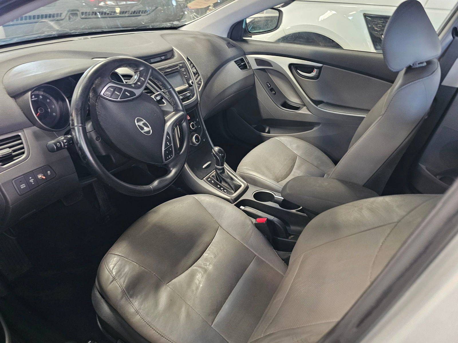 HYUNDAI ELANTRA 2015 - Marhaba Auction Used Cars - Image 8
