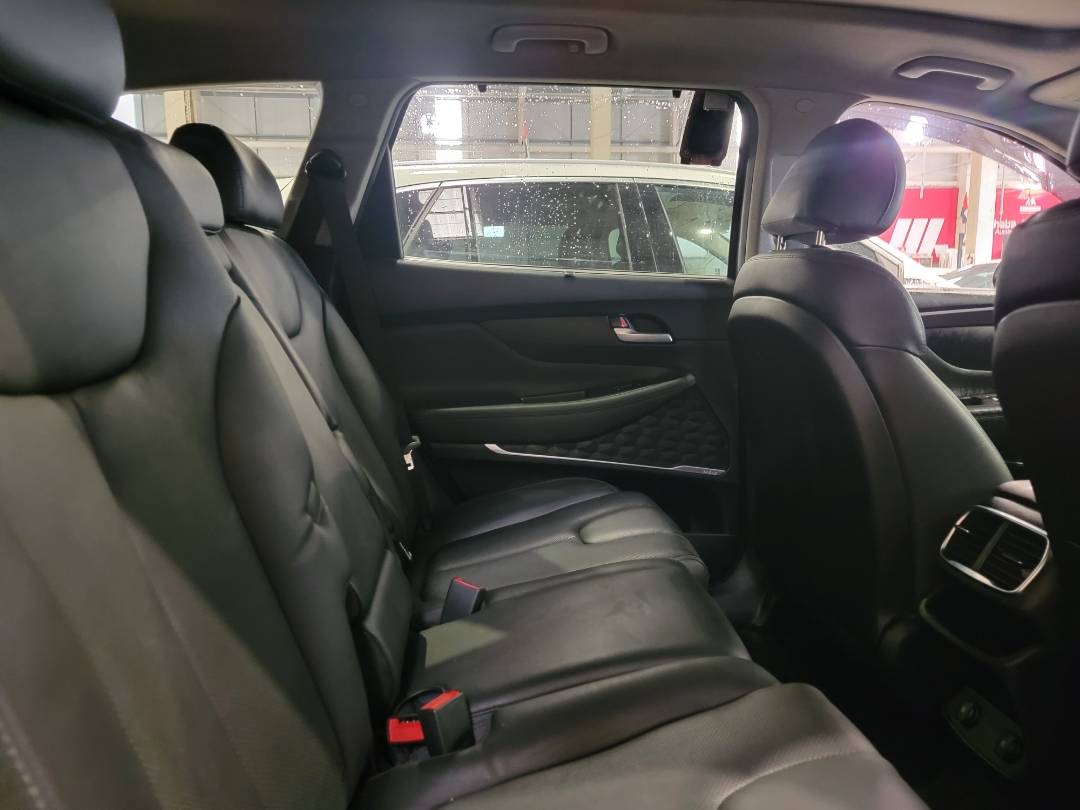 2019 HYUNDAI SANTA FE — 69907 KM — Lot 076730 — Main - Marhaba Auctions Used Cars - Image 5