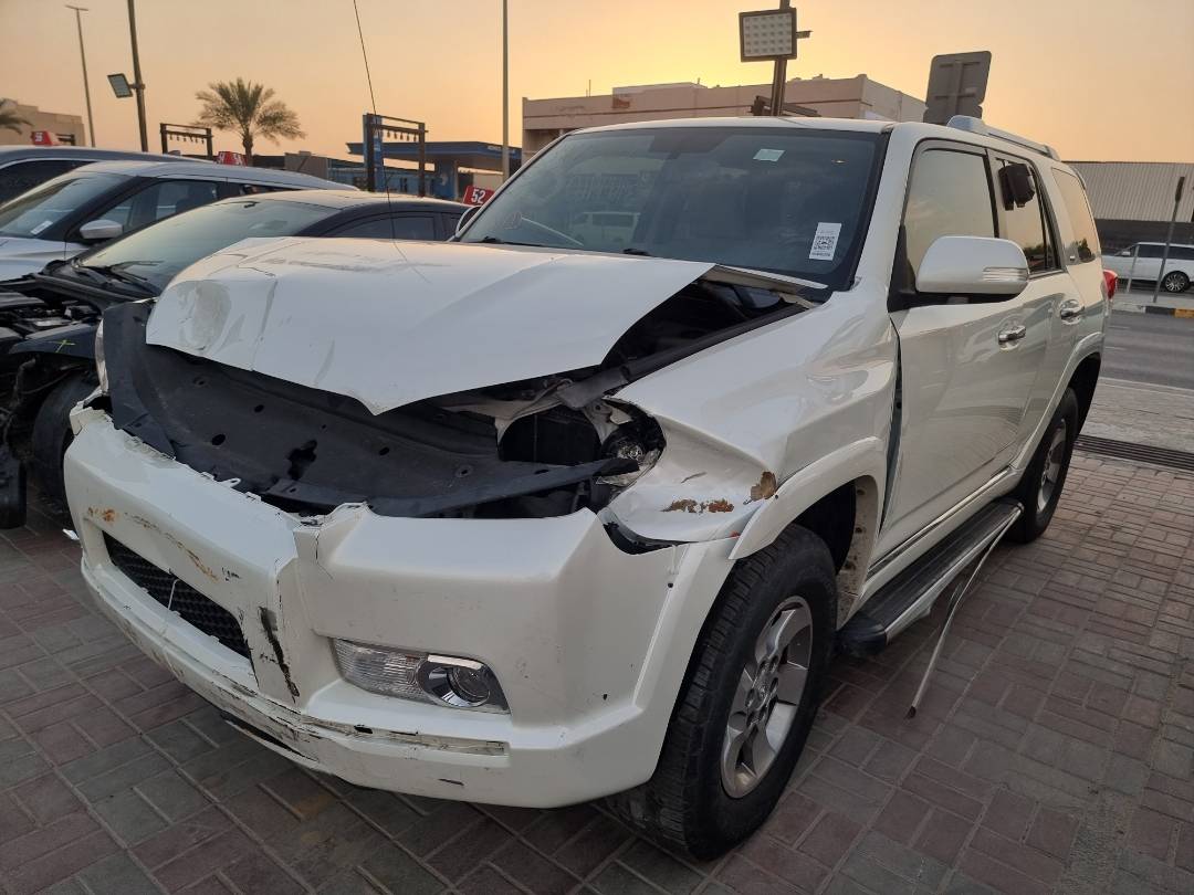 2013 TOYOTA 4RUNNER SR5 — 243747 Miles — Lot 39614460 — Ind. 12 - Marhaba Auctions Used Cars - Image 4