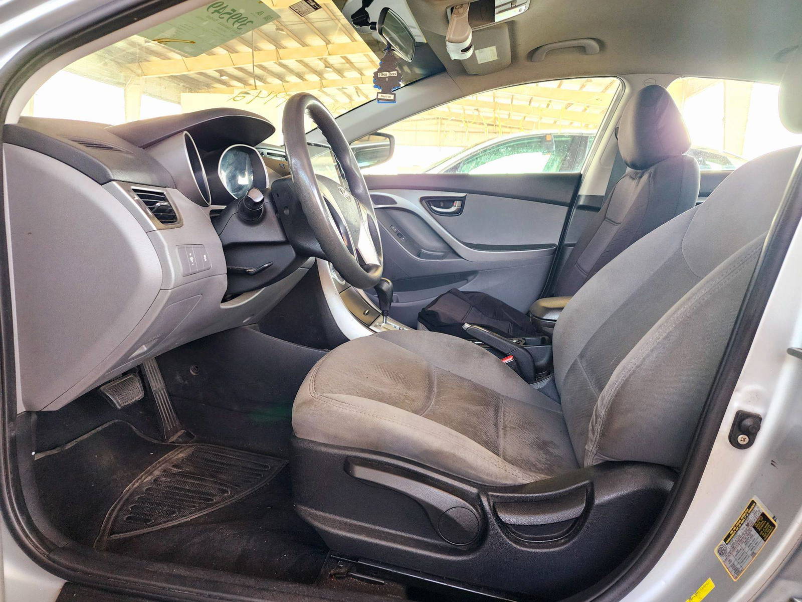 2011 HYUNDAI ELANTRA — 234632 Miles — Lot 39954942 — Souq - Marhaba Auctions Used Cars - Image 8