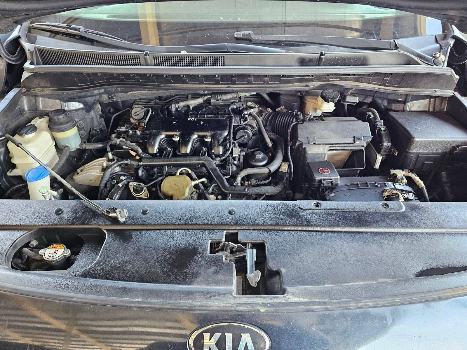 KIA SEDONA 2015 - Marhaba Auction Used Cars - Image 10