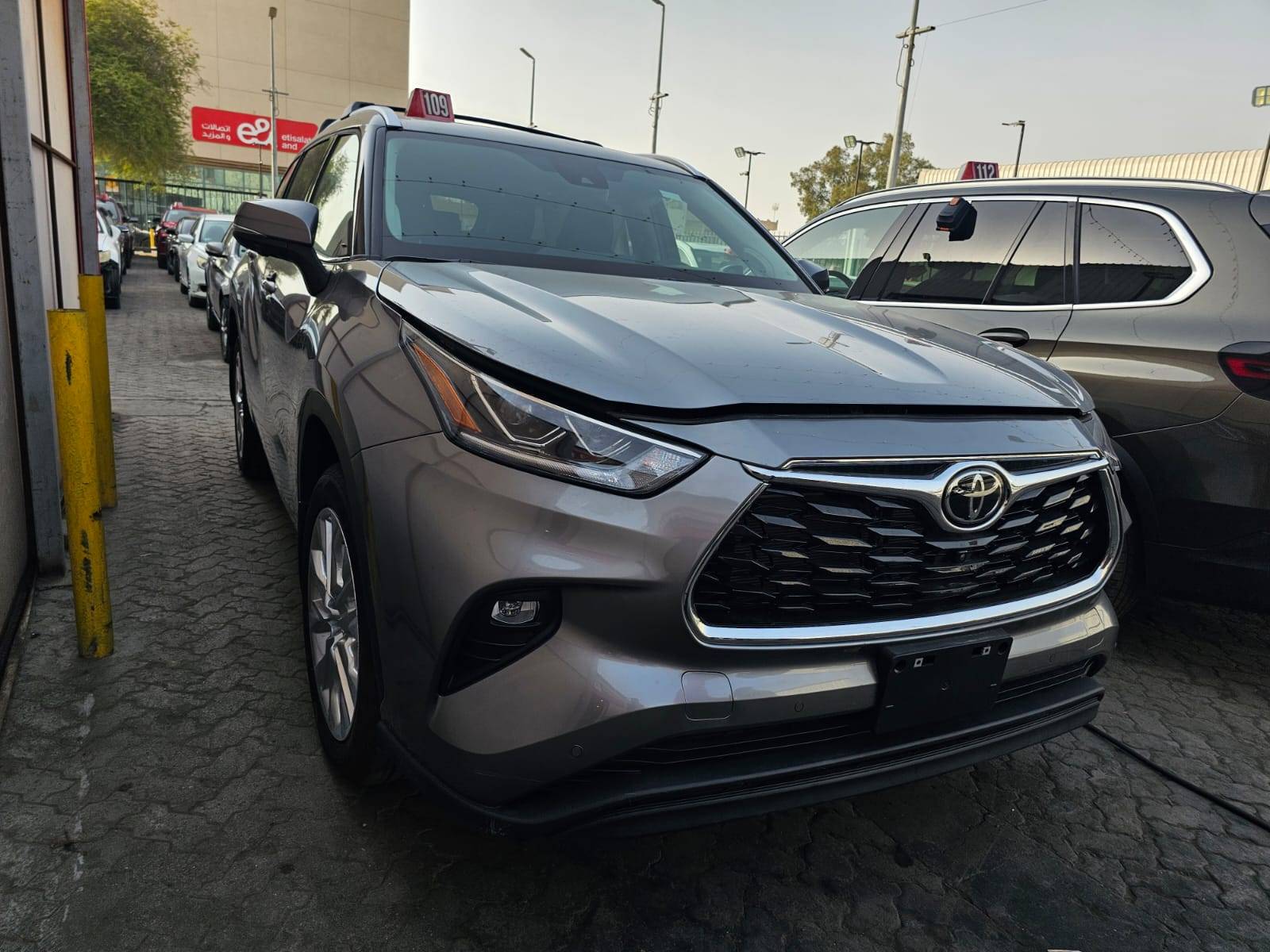 TOYOTA GRAND HIGHLANDER XLE