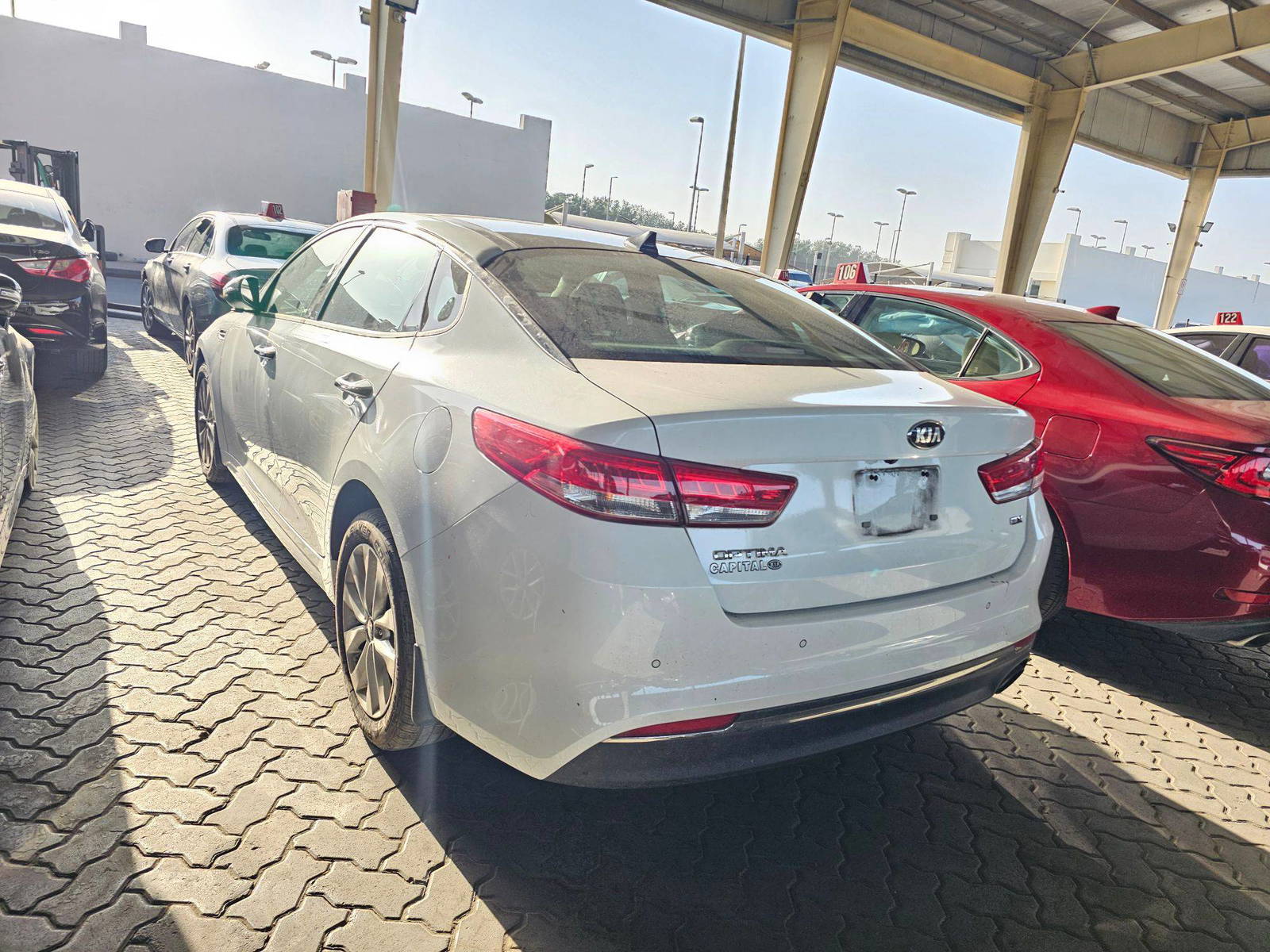 2016 KIA OPTIMA — 142176 Miles — Lot 90640025 — Souq - Marhaba Auctions Used Cars - Image 5