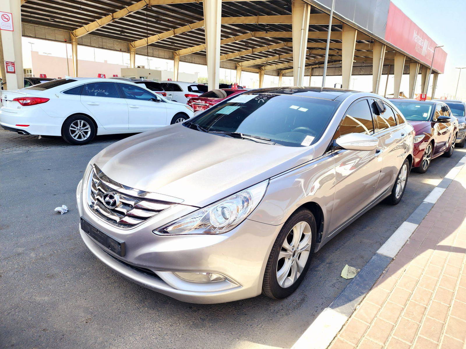 2010 HYUNDAI SONATA — 116799 KM — Lot BAA021221 — Souq - Marhaba Auctions Used Cars - Image 4