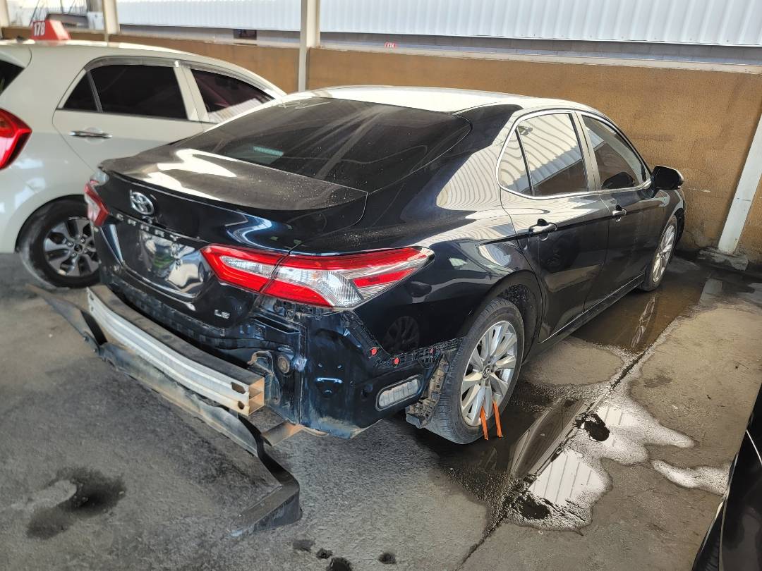 2018 TOYOTA CAMRY — 182549 Miles — Lot 63968333 - Marhaba Auctions Used Cars - Image 4