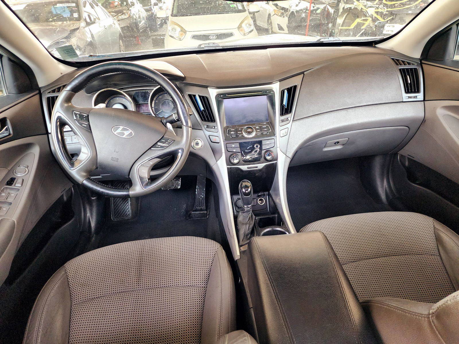 2012 HYUNDAI SONATA — 175035 Miles — Lot 89187855 — Souq - Marhaba Auctions Used Cars - Image 7