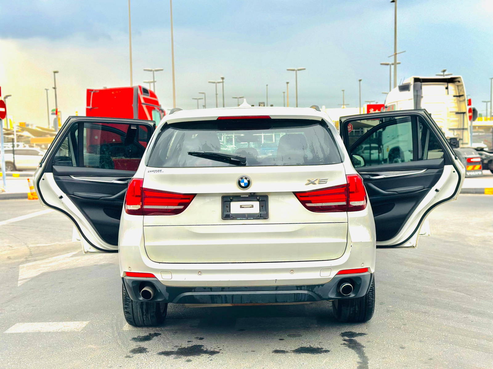 2016 BMW X 5 — 139128 Miles — Lot G0P34539 — Souq - Marhaba Auctions Used Cars - Image 3