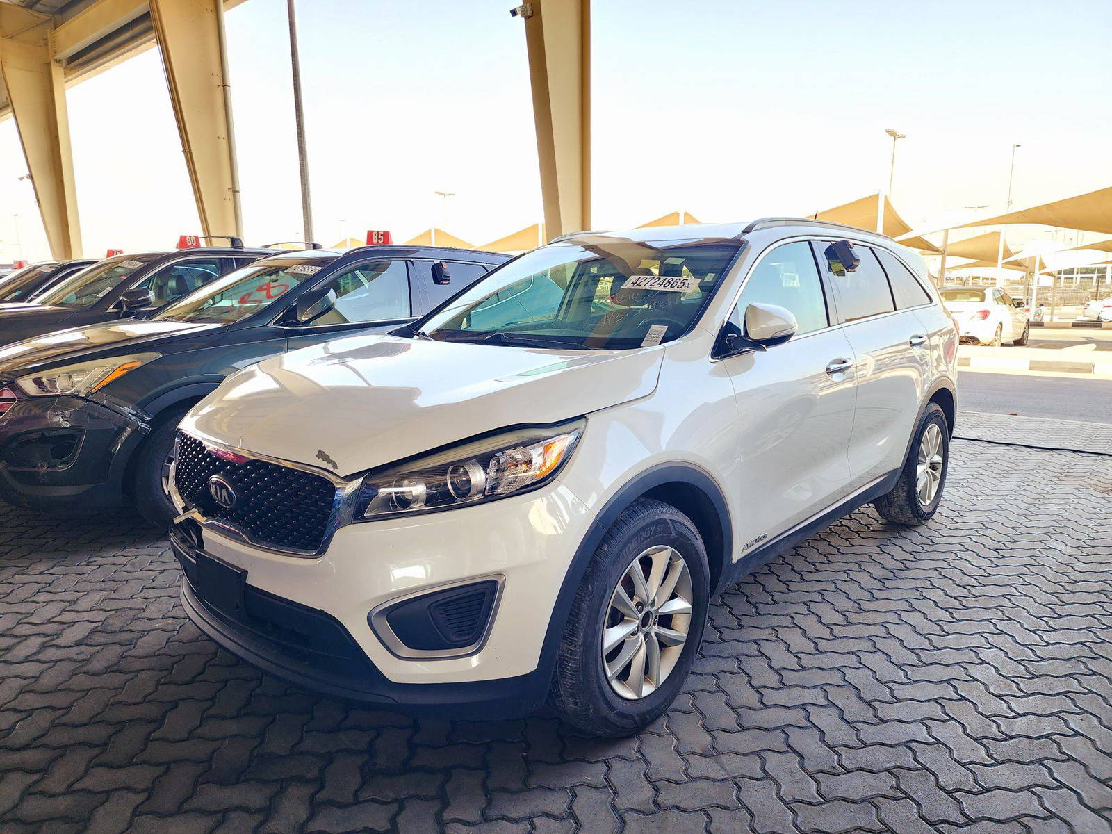 2017 KIA SORENTO — 166541 Miles — Lot G195490 — Souq - Marhaba Auctions Used Cars - Image 5