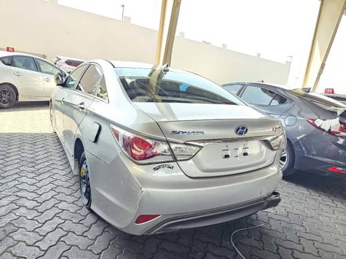HYUNDAI SONATA
