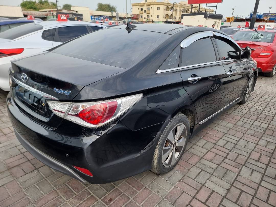 HYUNDAI SONATA 2012 - Marhaba Auction Used Cars - Image 4