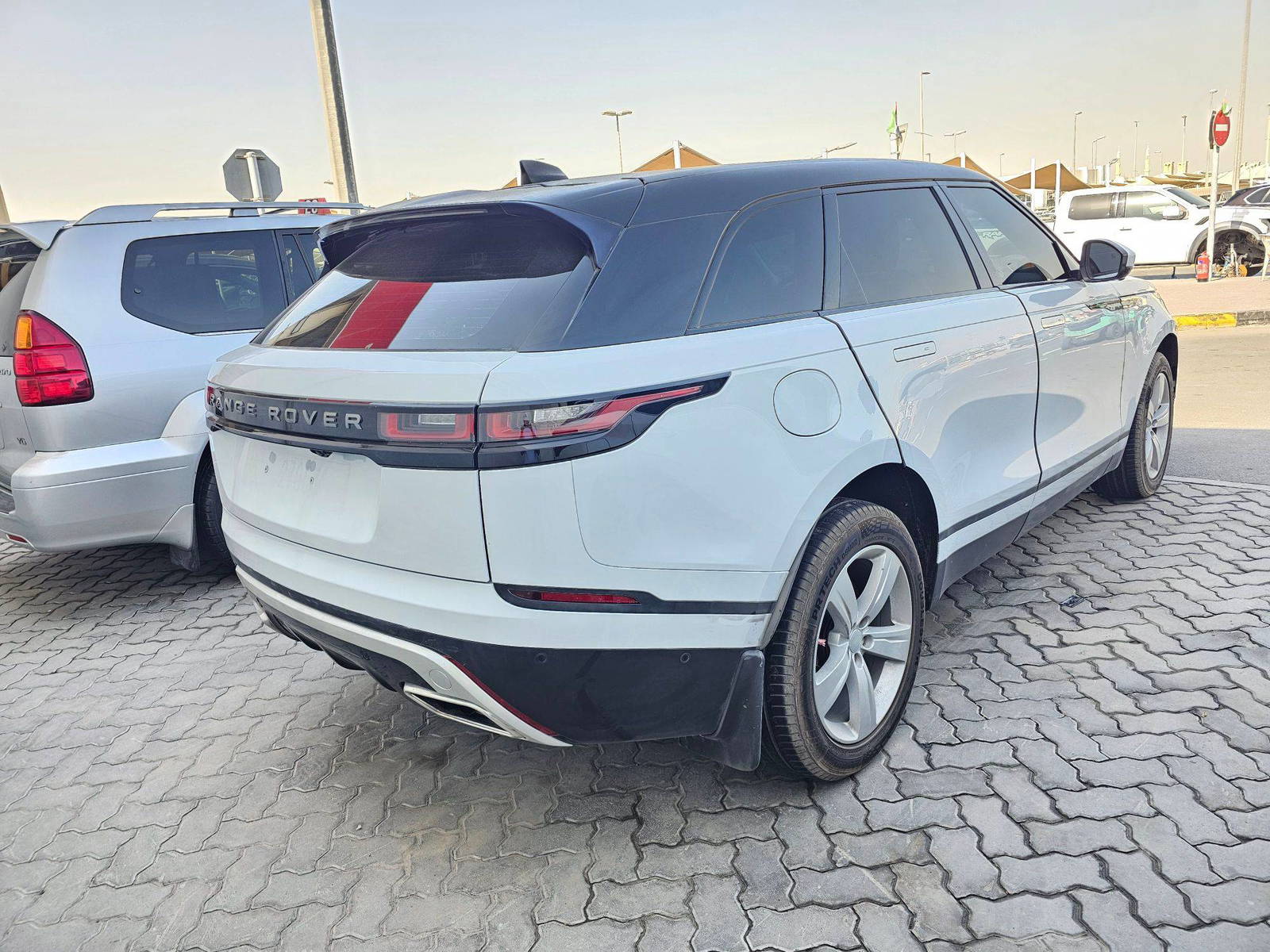 LAND ROVER RANGE ROVER VELAR 2020 - Marhaba Auction Used Cars - Image 3