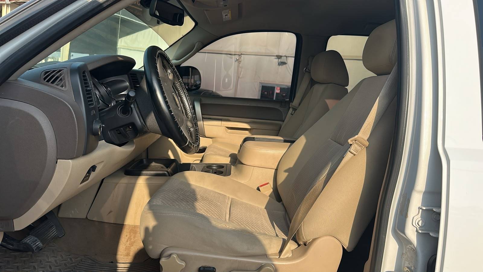 2013 CHEVROLET SILVERADO — 230262 KM — Lot DG230056 — Souq - Marhaba Auctions Used Cars - Image 10