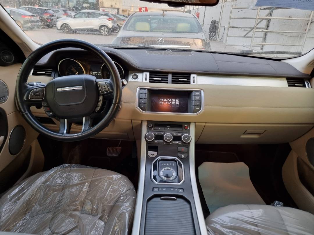 2012 RANGE ROVER EVOQUE — 198009 Miles — Lot H680233 — Souq - Marhaba Auctions Used Cars - Image 7