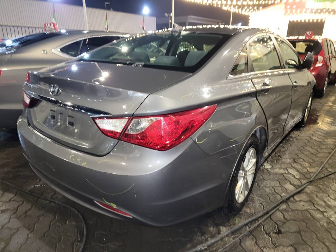 2013 HYUNDAI SONATA — 116068 Miles — Lot H791709 - Marhaba Auctions Used Cars - Image 4