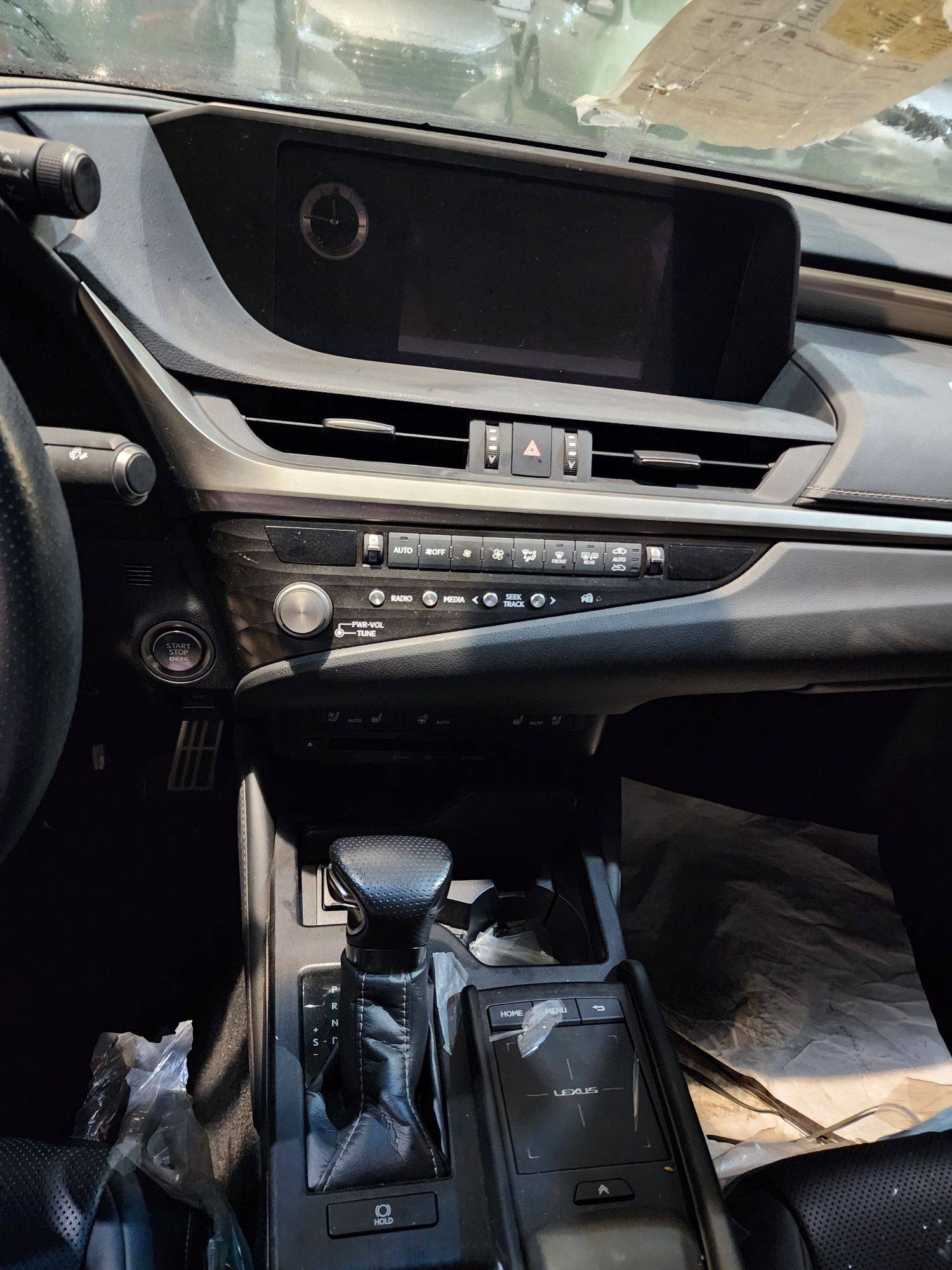 LEXUS ES 350 2021 - Marhaba Auction Used Cars - Image 13