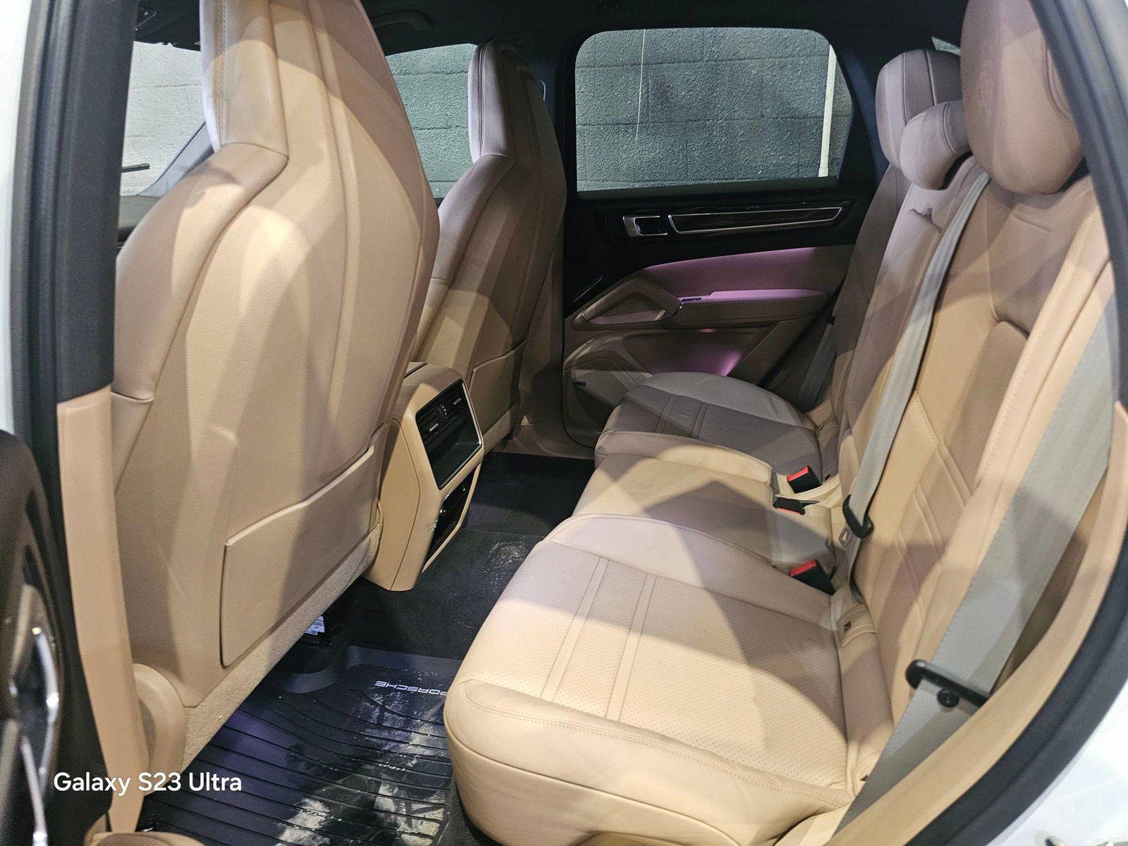 PORSCHE Cayenne 2023 - Marhaba Auction Used Cars - Image 8