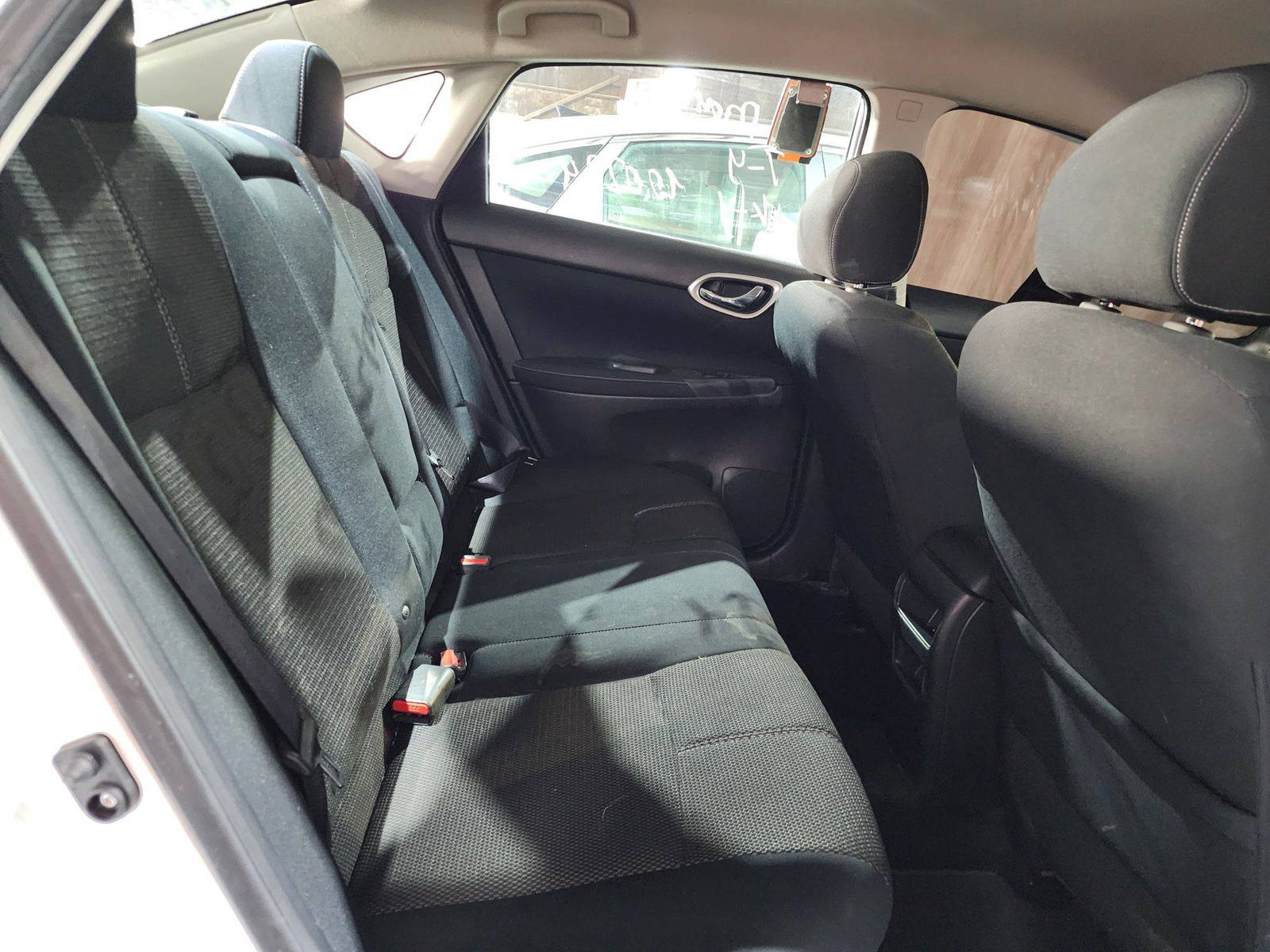 2015 NISSAN SENTRA — 170229 Miles — Lot 64641624 — Al Quoz - Marhaba Auctions Used Cars - Image 7