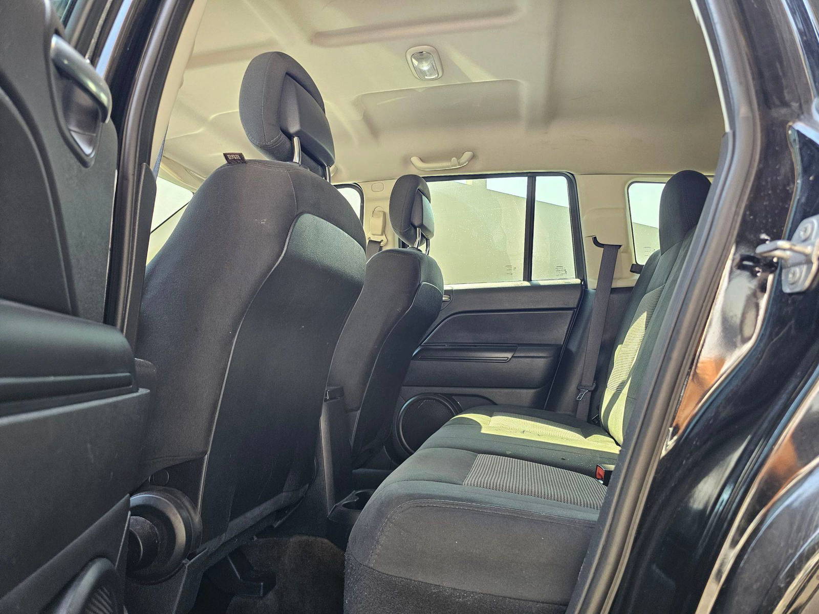 JEEP COMPASS 2016 - Marhaba Auction Used Cars - Image 6