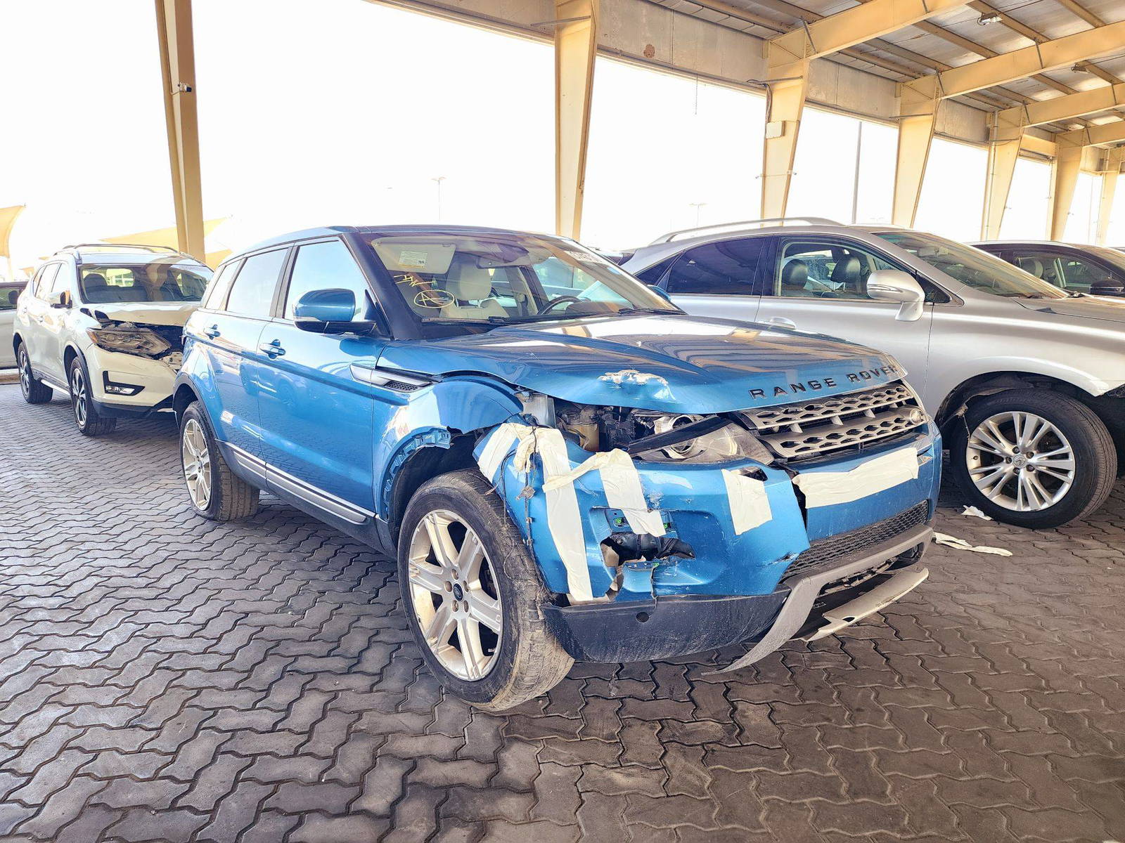 2013 LAND ROVER RANGE ROVER EVOQUE PURE PLUS — 170867 Miles — Lot G6DH839125 — Souq - Marhaba Auctions Used Cars - Image 4