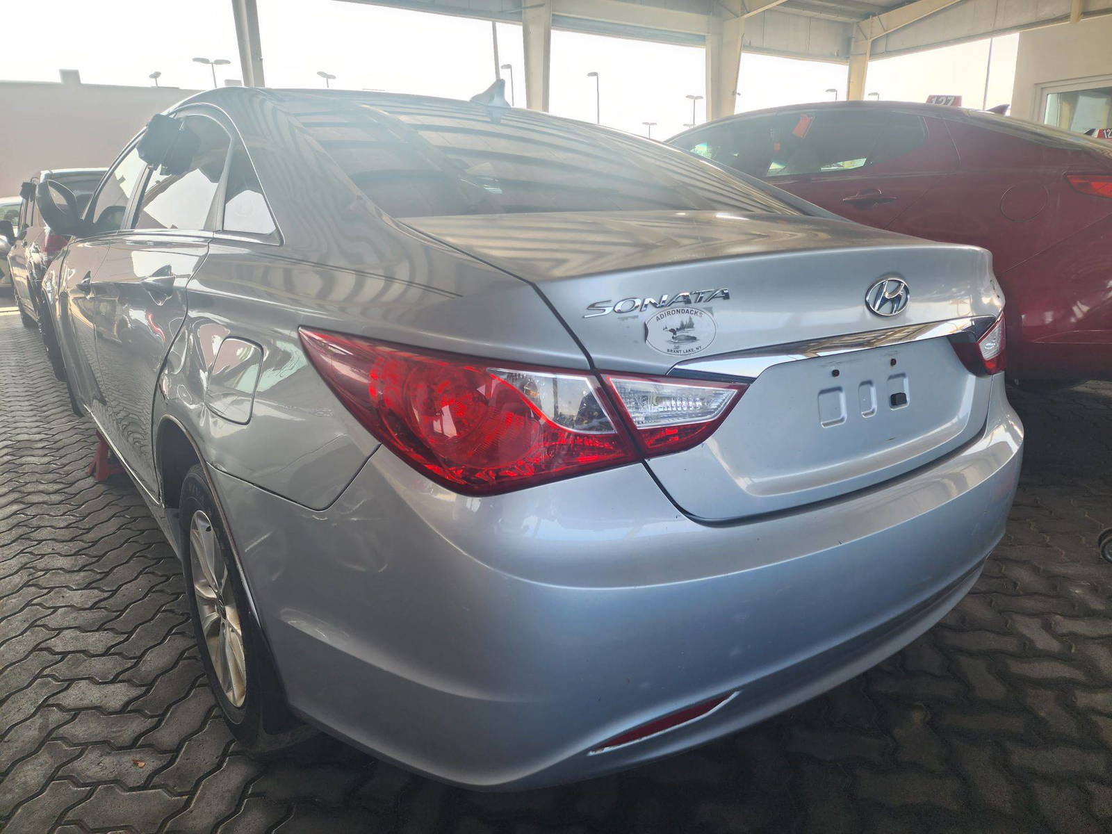 2011 HYUNDAI SONATA — 192576 Miles — Lot 36032002 - Marhaba Auctions Used Cars - Image 12