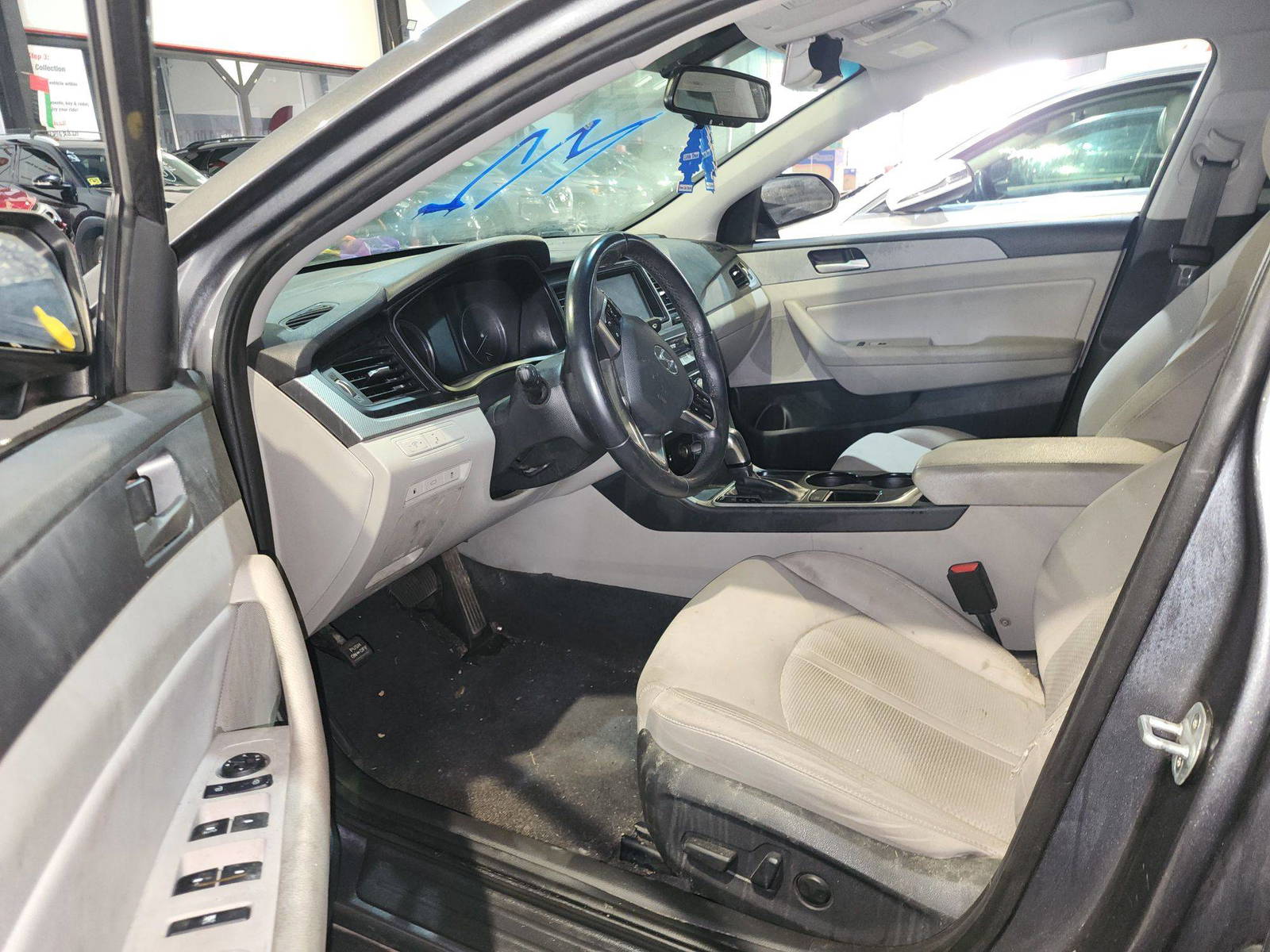 HYUNDAI SONATA 2018 - Marhaba Auction Used Cars - Image 9