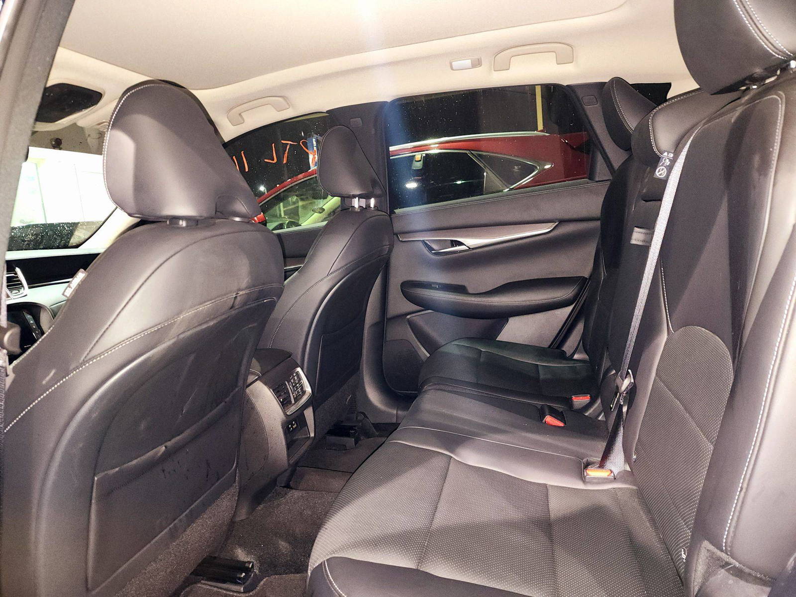 2023 INFINITI QX50 — 2842 Miles — Lot F123159 — Souq - Marhaba Auctions Used Cars - Image 6