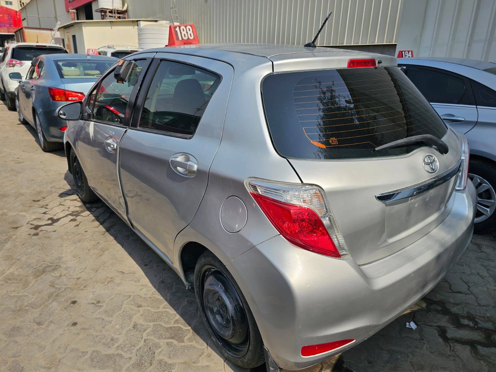 2014 TOYOTA YARIS — 197470 KM — Lot 36EA001383 — Main - Marhaba Auctions Used Cars - Image 3