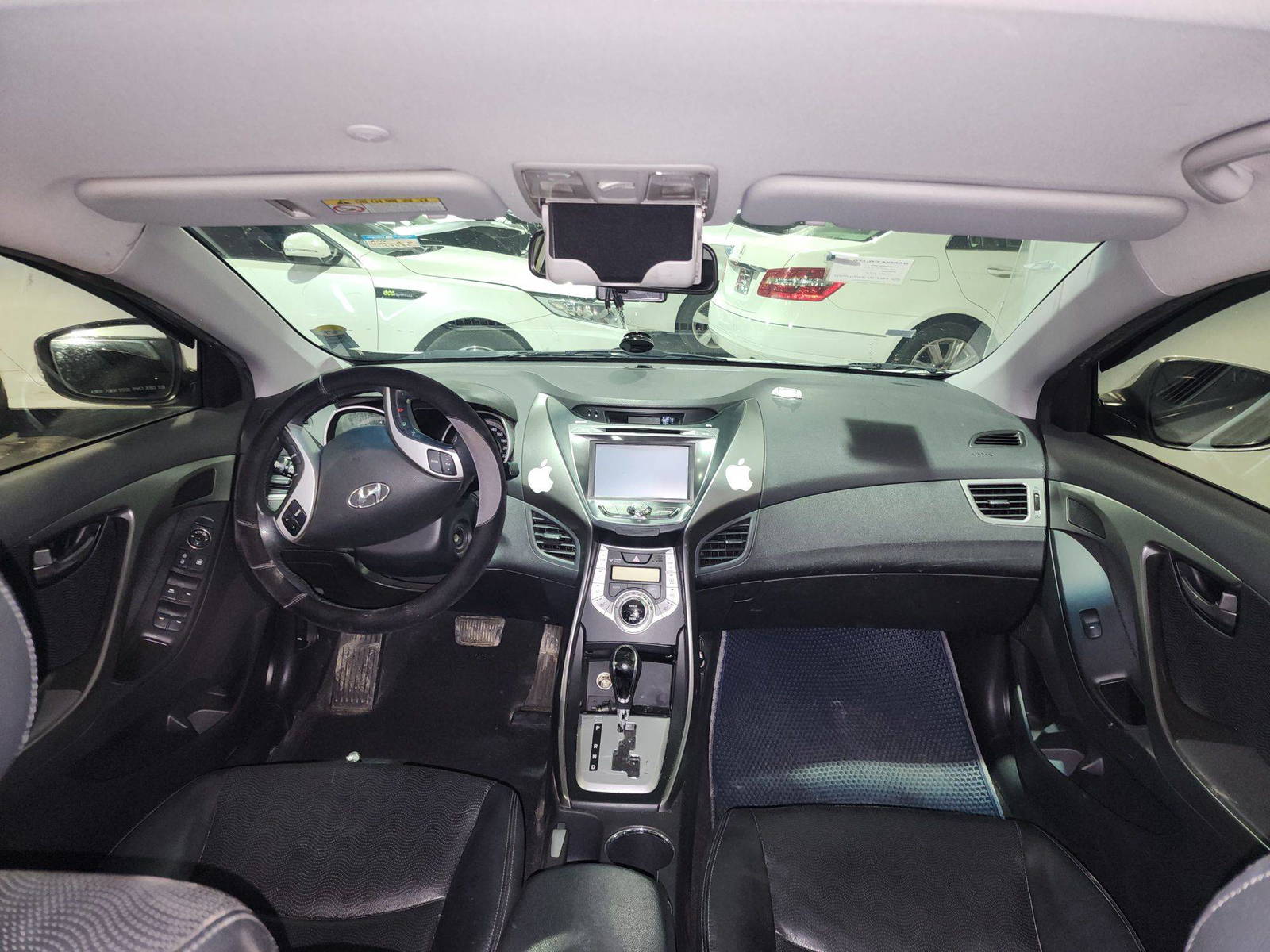 2011 HYUNDAI AVANTE — 123485 KM — Lot 045964 — Ind. 12 - Marhaba Auctions Used Cars - Image 8