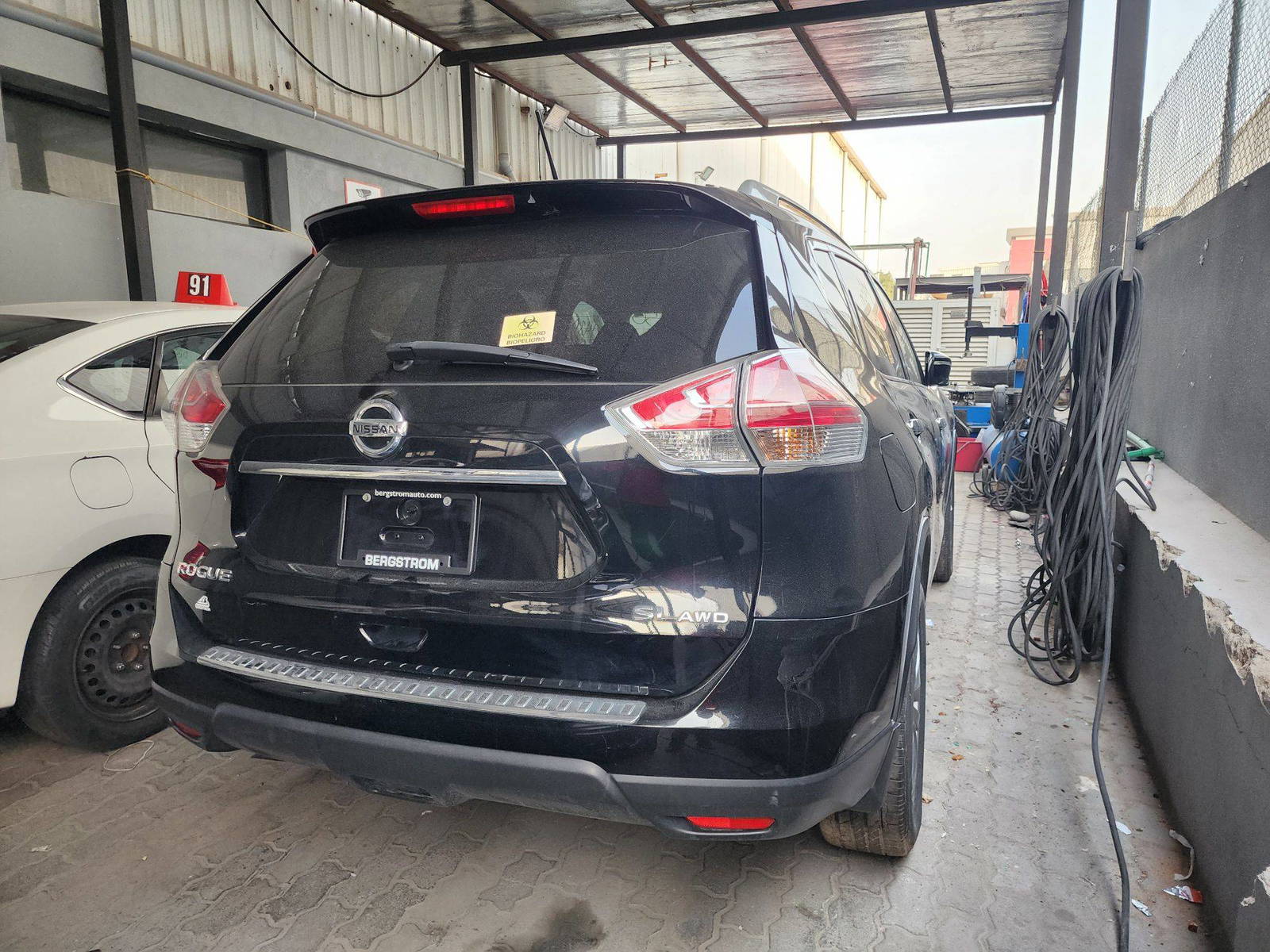 2015 NISSAN ROGUE — 156911 Miles — Lot 41787430 — Al Quoz - Marhaba Auctions Used Cars - Image 5