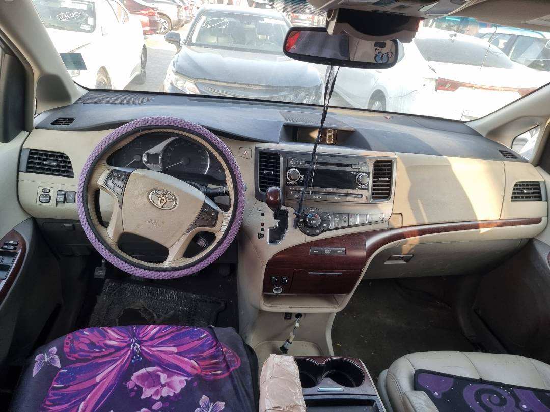TOYOTA SIENNA 2011 - Marhaba Auction Used Cars - Image 7