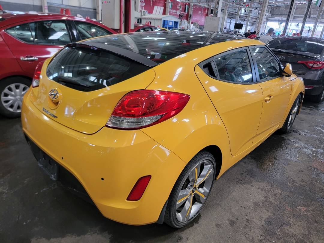 2013 HYUNDAI VELOSTER — 159349 Miles — Lot 37731533 - Marhaba Auctions Used Cars - Image 4