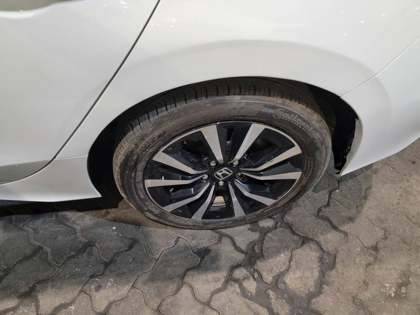 HONDA CIVIC 2024 - Marhaba Auction Used Cars - Image 6