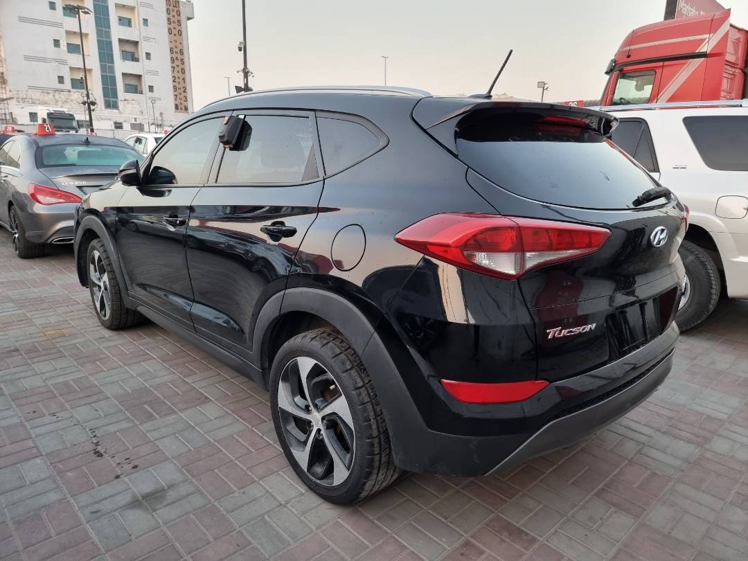 2016 HYUNDAI TUCSON — 122070 KM — Lot 77772773 — Souq - Marhaba Auctions Used Cars - Image 5