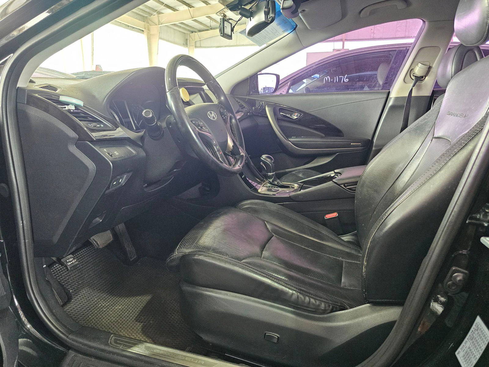 2011 HYUNDAI GRANDEUR — 121312 KM — Lot 051122 — Main - Marhaba Auctions Used Cars - Image 8
