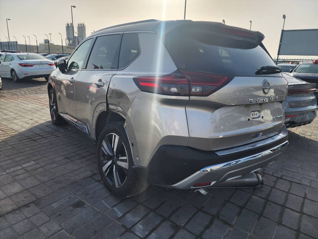 NISSAN ROGUE