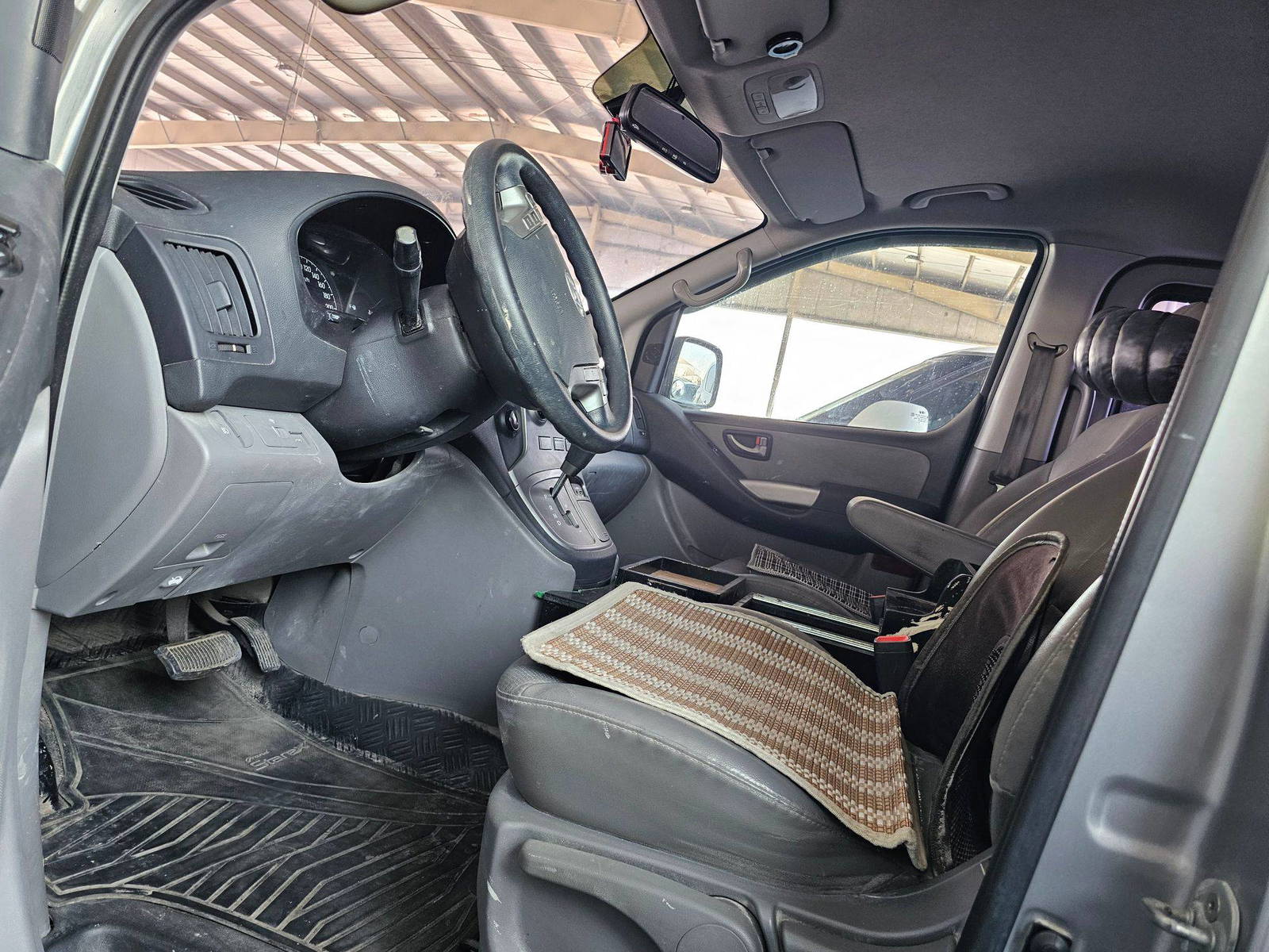 HYUNDAI GRAND STAREX 2014 - Marhaba Auction Used Cars - Image 8
