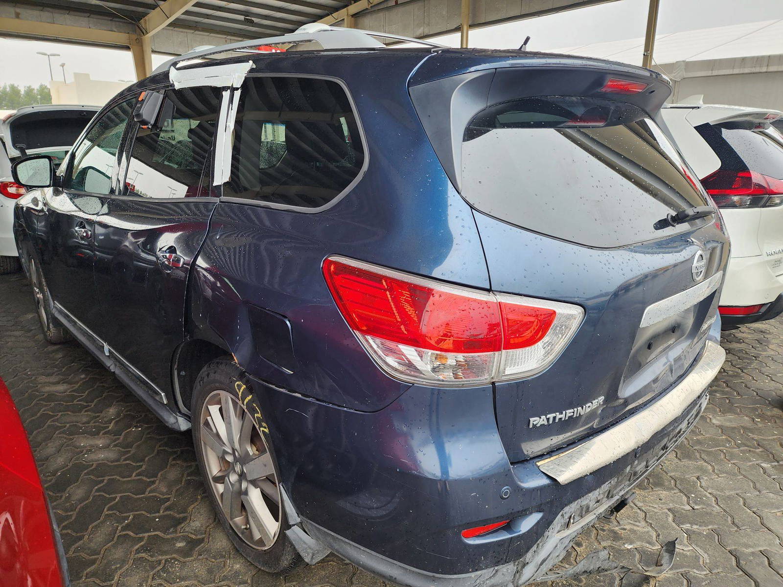 2013 NISSAN PATHFINDER — 133289 Miles — Lot 73382223 - Marhaba Auctions Used Cars - Image 3