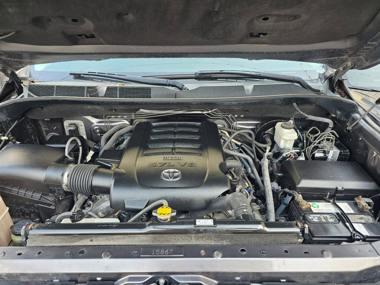2017 TOYOTA TUNDRA — 121472 Miles — Lot HX615353 — Main - Marhaba Auctions Used Cars - Image 11