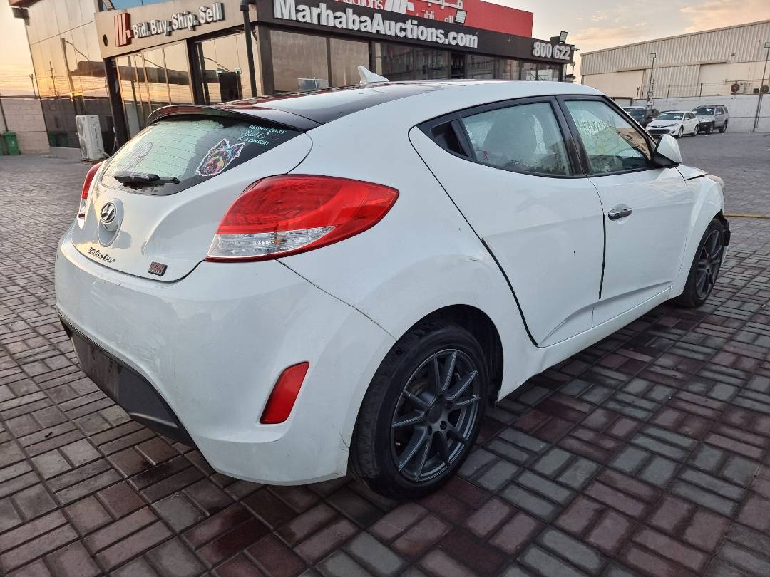 2014 HYUNDAI VELOSTER — 146662 Miles — Lot 215478 — Souq - Marhaba Auctions Used Cars - Image 4