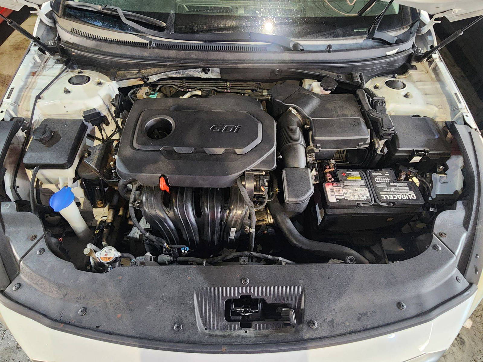 2015 HYUNDAI SONATA — 166439 Miles — Lot 157588 — Al Quoz - Marhaba Auctions Used Cars - Image 11