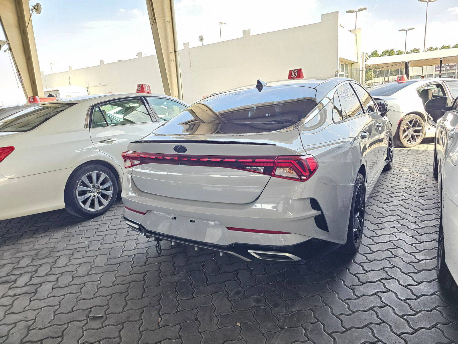 2021 KIA K5 — 111556 Miles — Lot 43143996 — Souq - Marhaba Auctions Used Cars - Image 3