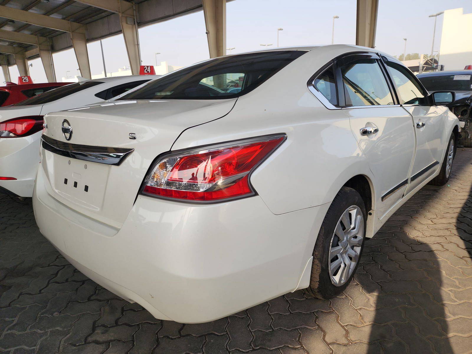2015 NISSAN ALTIMA — 115749 Miles — Lot 46483804 — Souq - Marhaba Auctions Used Cars - Image 3