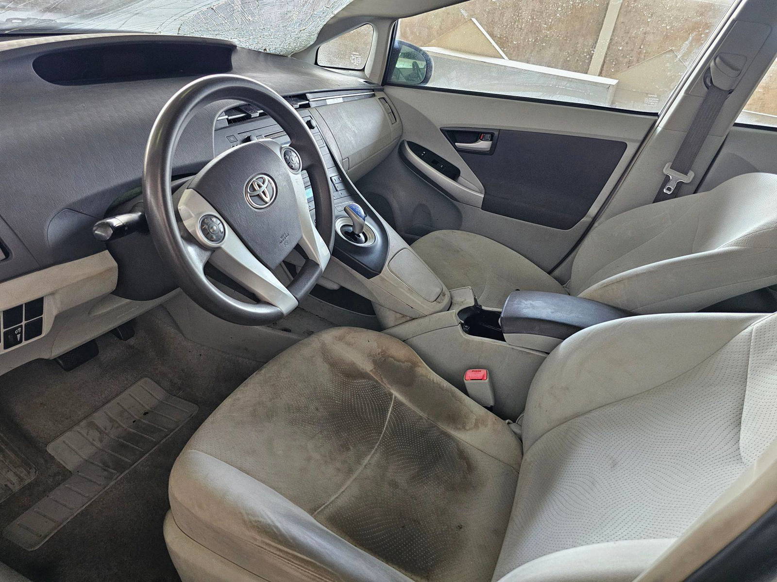 2010 TOYOTA PRIUS — Lot 0020332 — Main - Marhaba Auctions Used Cars - Image 8