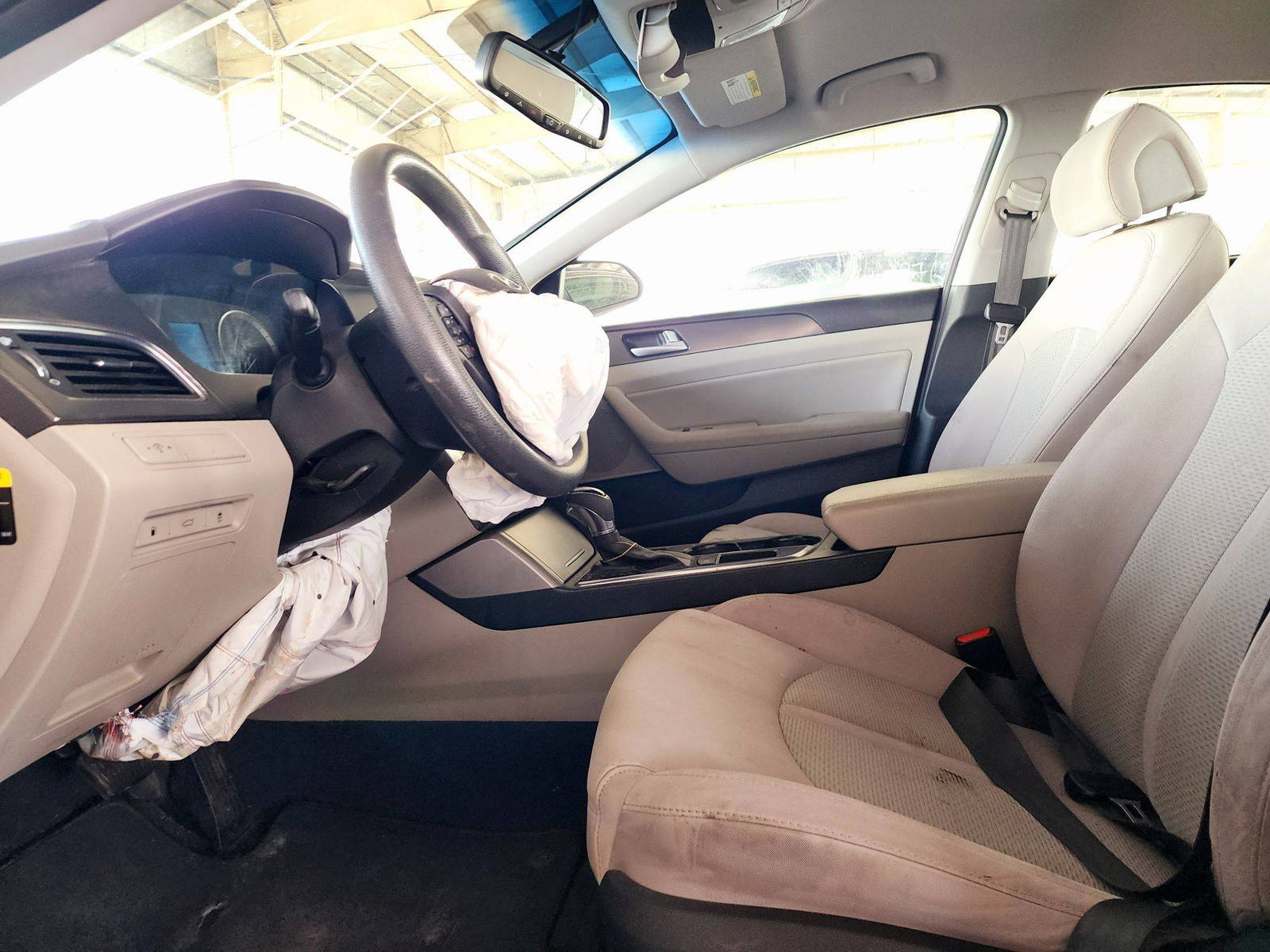 2015 HYUNDAI SONATA — 107380 Miles — Lot 40927720 — Souq - Marhaba Auctions Used Cars - Image 8