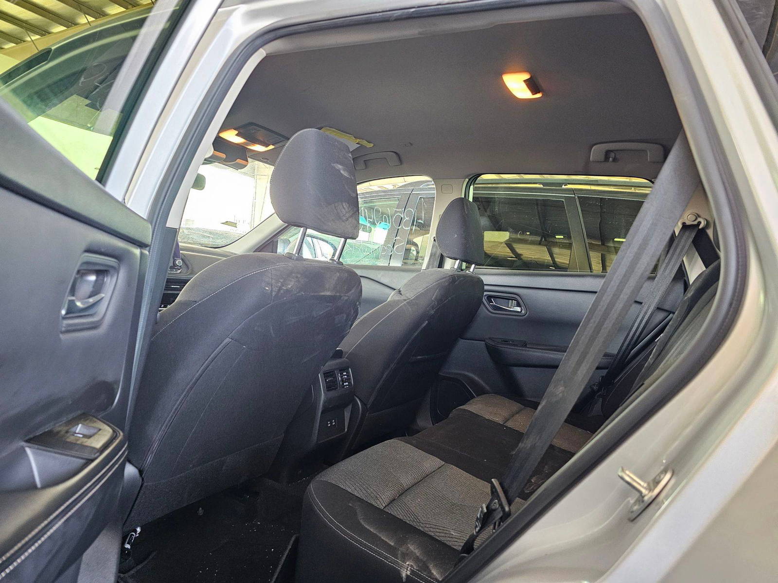 NISSAN ROGUE 2024 - Marhaba Auction Used Cars - Image 7