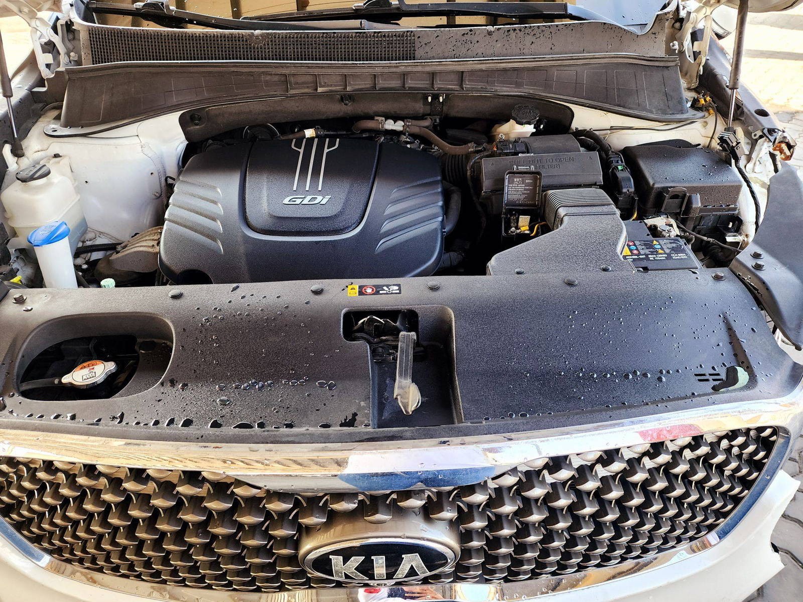 2018 KIA SORENTO — 116604 Miles — Lot 215487 — Souq - Marhaba Auctions Used Cars - Image 12