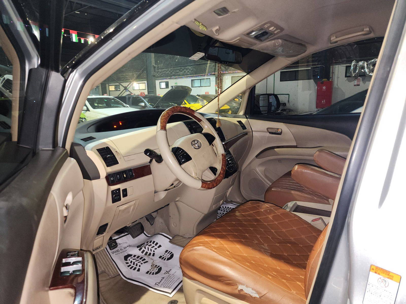 2018 TOYOTA PREVIA — 139429 KM — Lot 7153990 — Al Quoz - Marhaba Auctions Used Cars - Image 9
