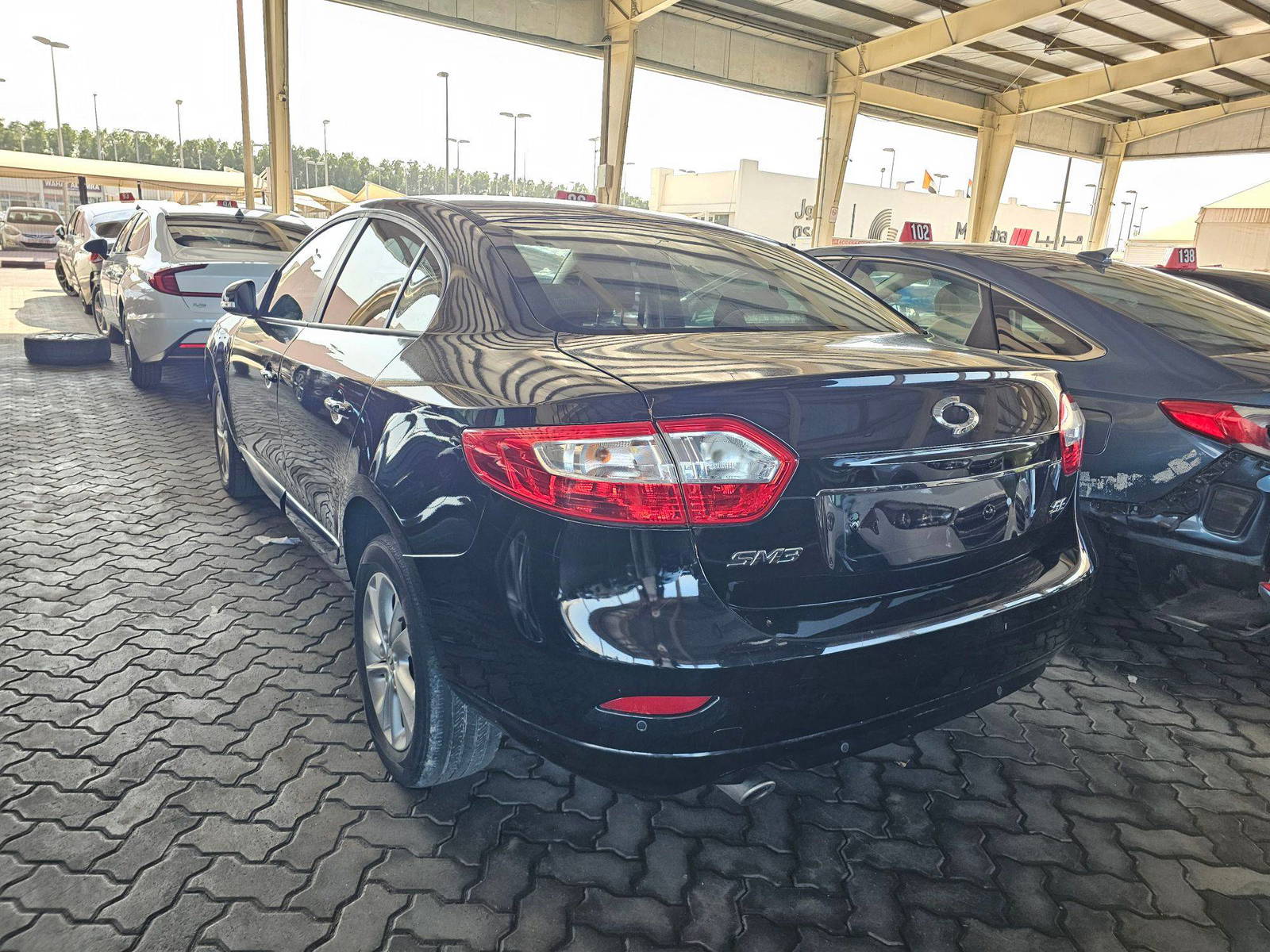 2015 RENAULT SM3 — 185354 KM — Lot P169592 — Souq - Marhaba Auctions Used Cars - Image 5
