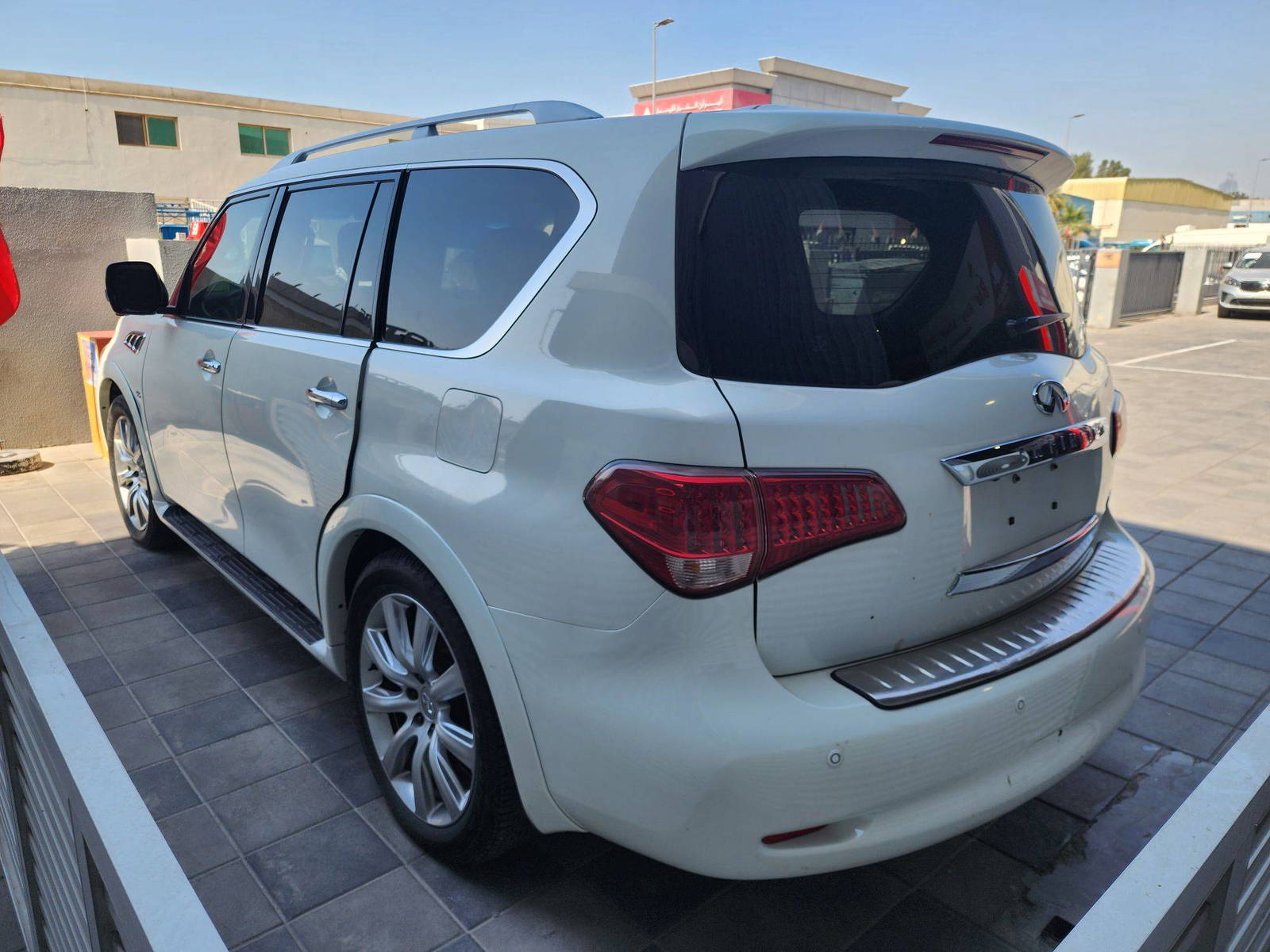 INFINITI QX80 2014 - Marhaba Auction Used Cars - Image 6
